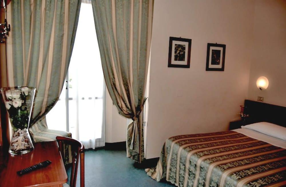 Hotel Acerboli Rimini Exterior photo